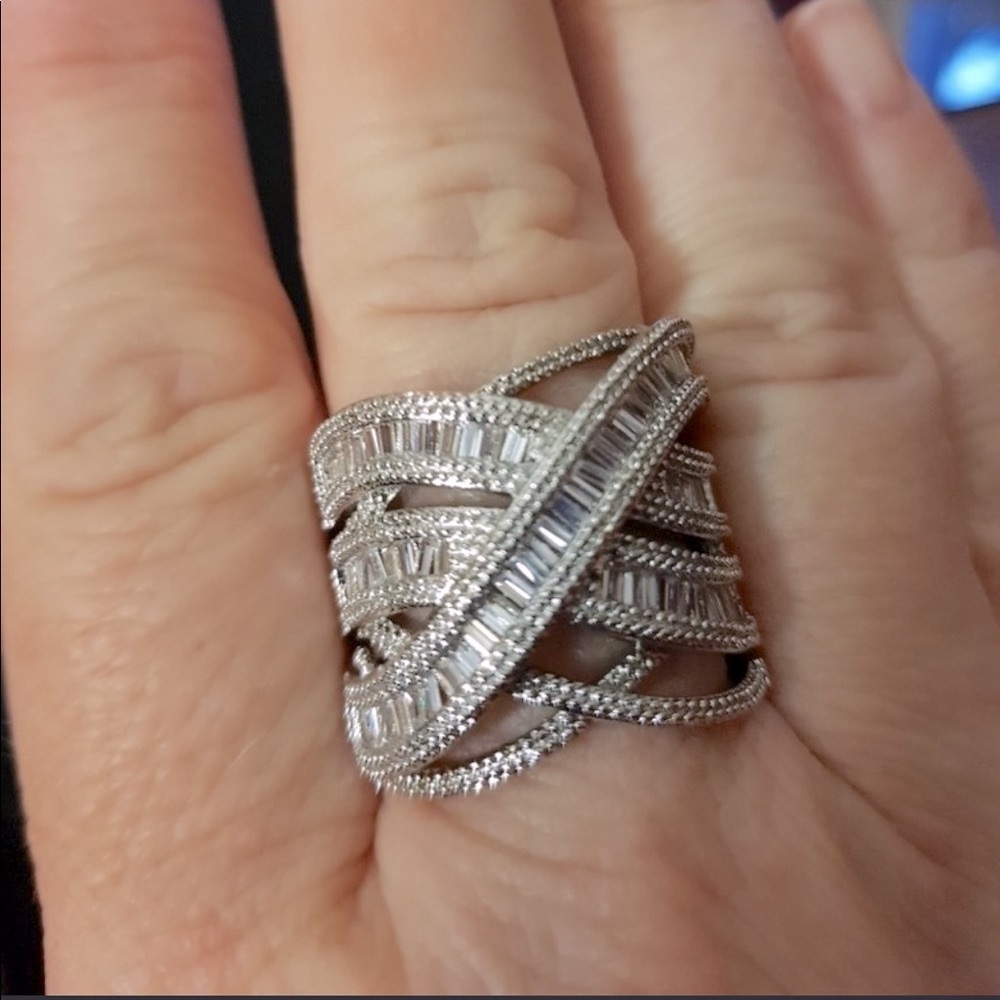 STERLING SILVER RING SIZE 6 - Picture 3 of 11